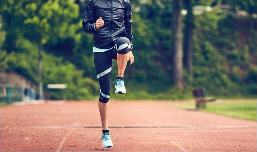 Vận động chạy bộ quá sức sẽ rất dễ bị mắc phải tình trạng bị mỏi cơ chân 